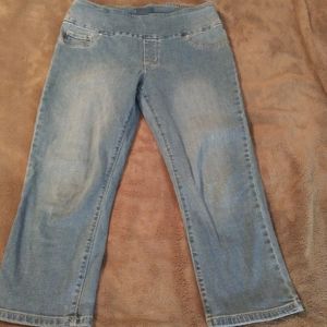 Stretchy Jean Capris Size M